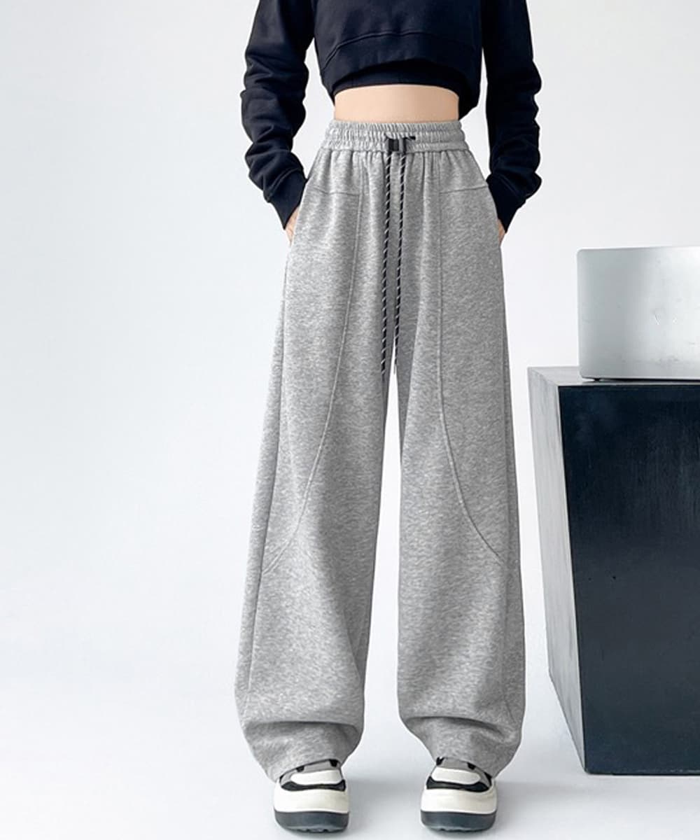 ネイビーコーデ 女性用楽ちんスウェットパンツ ゆったりワイド