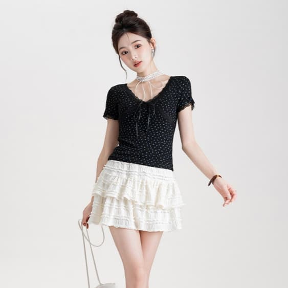 ネイビーコーデ 小花柄シフォン切替カットソー