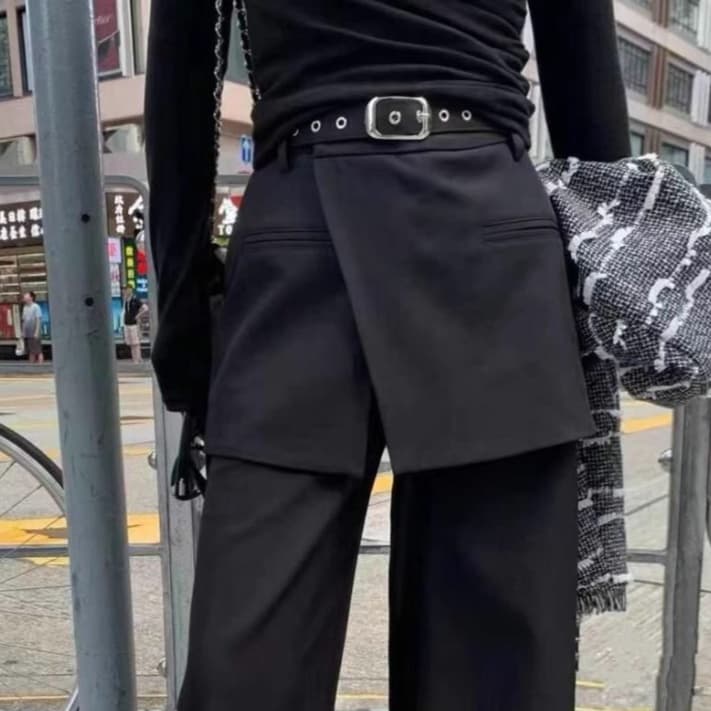 ネイビーコーデ ハイウエストスラックス風ワイドパンツ
