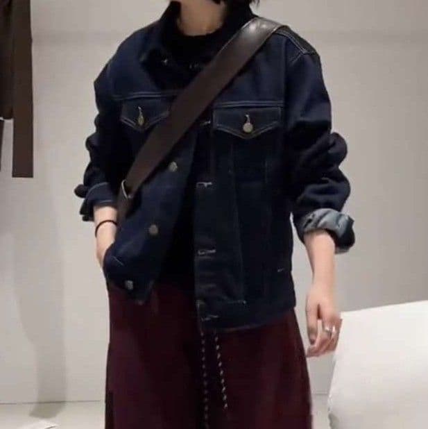 ネイビーコーデ デニム調ゆるふわジャケット