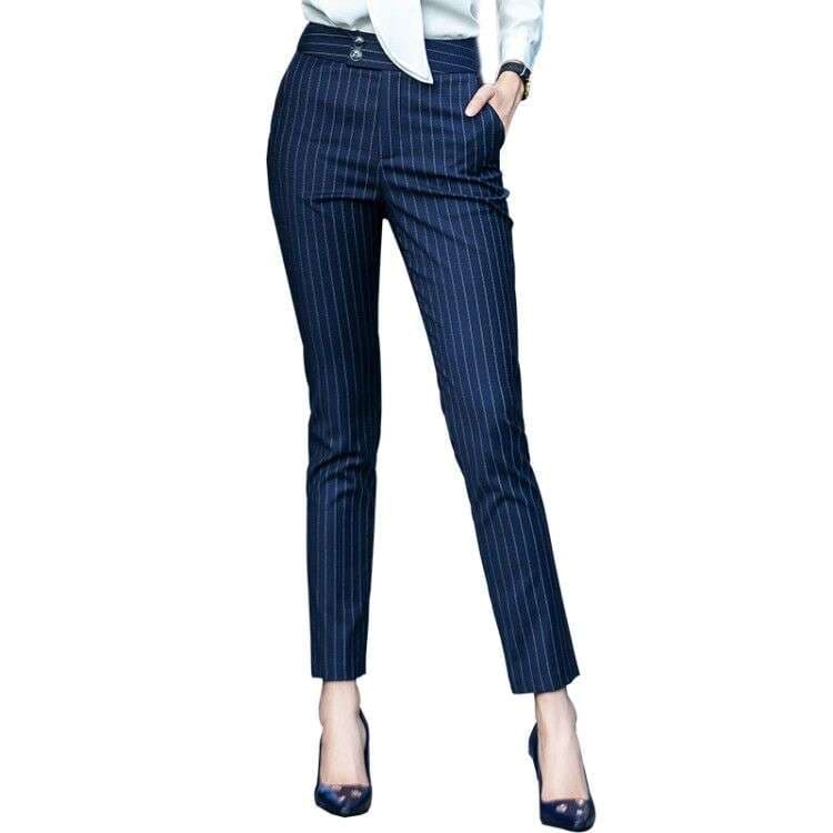 ネイビーコーデ クラシックストライプ細身パンツ
