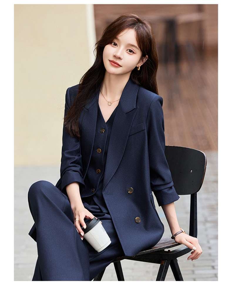 ネイビーコーデ エレガントオフィスセットアップスーツ