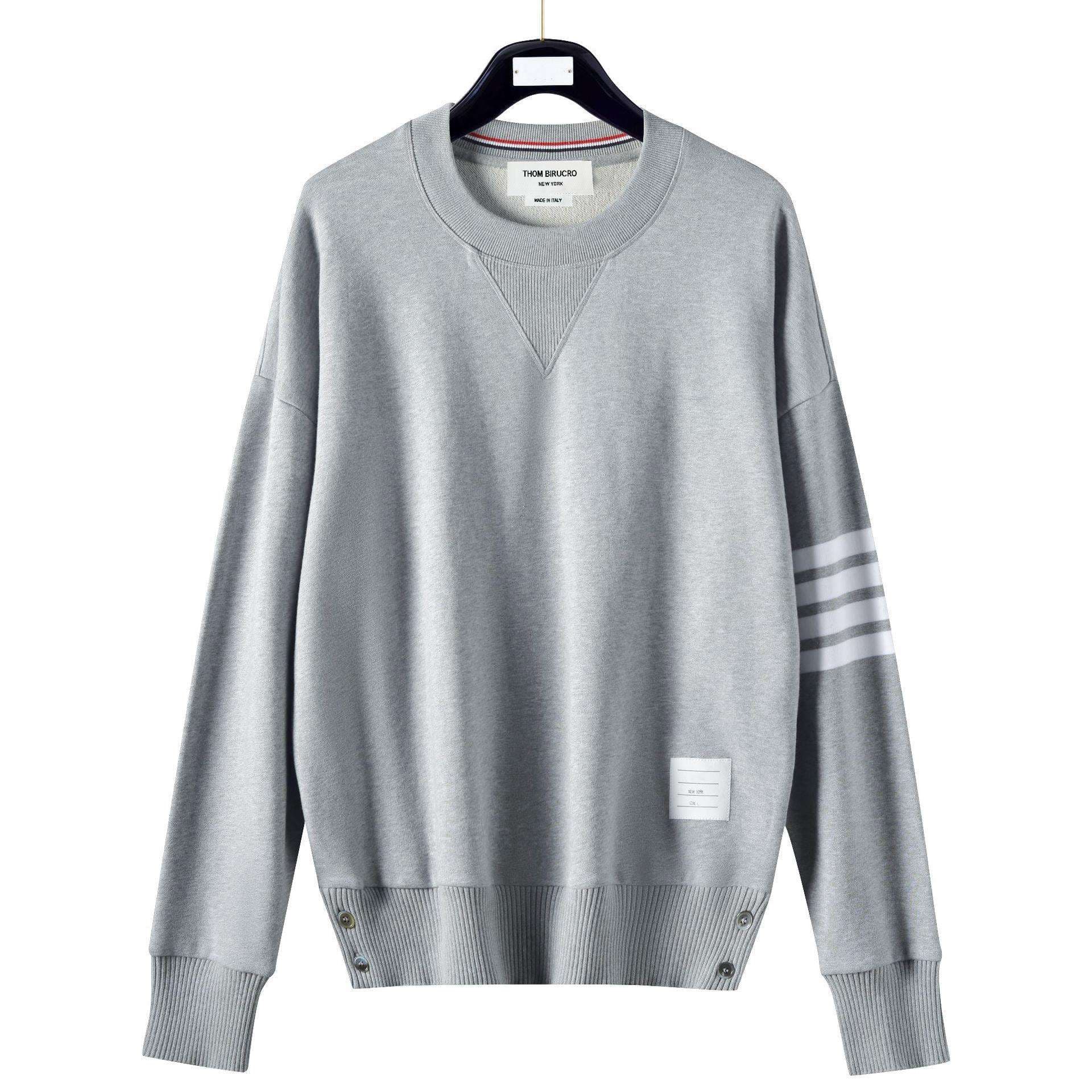 ネイビーコーデ シンプルラインスポーティートレーナー