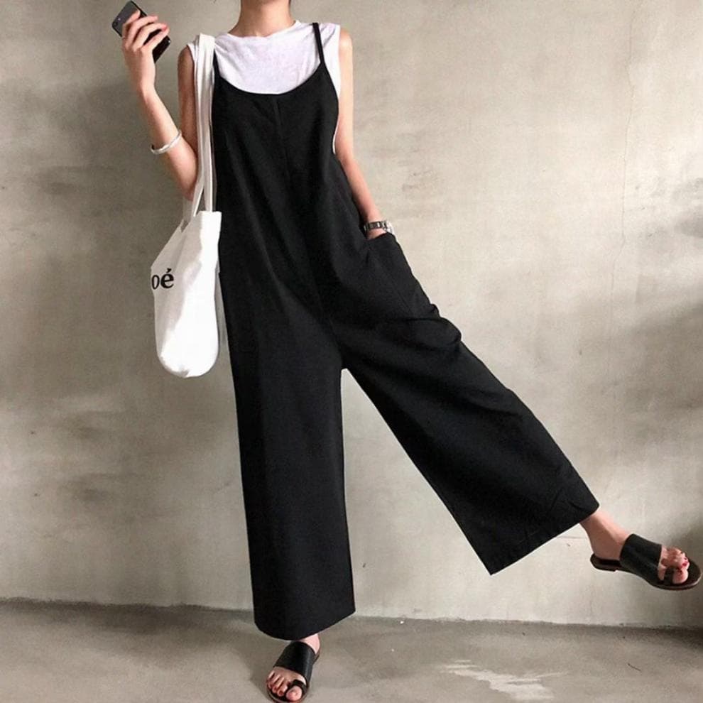 ネイビーコーデ シンプル大人ゆったりサロペット