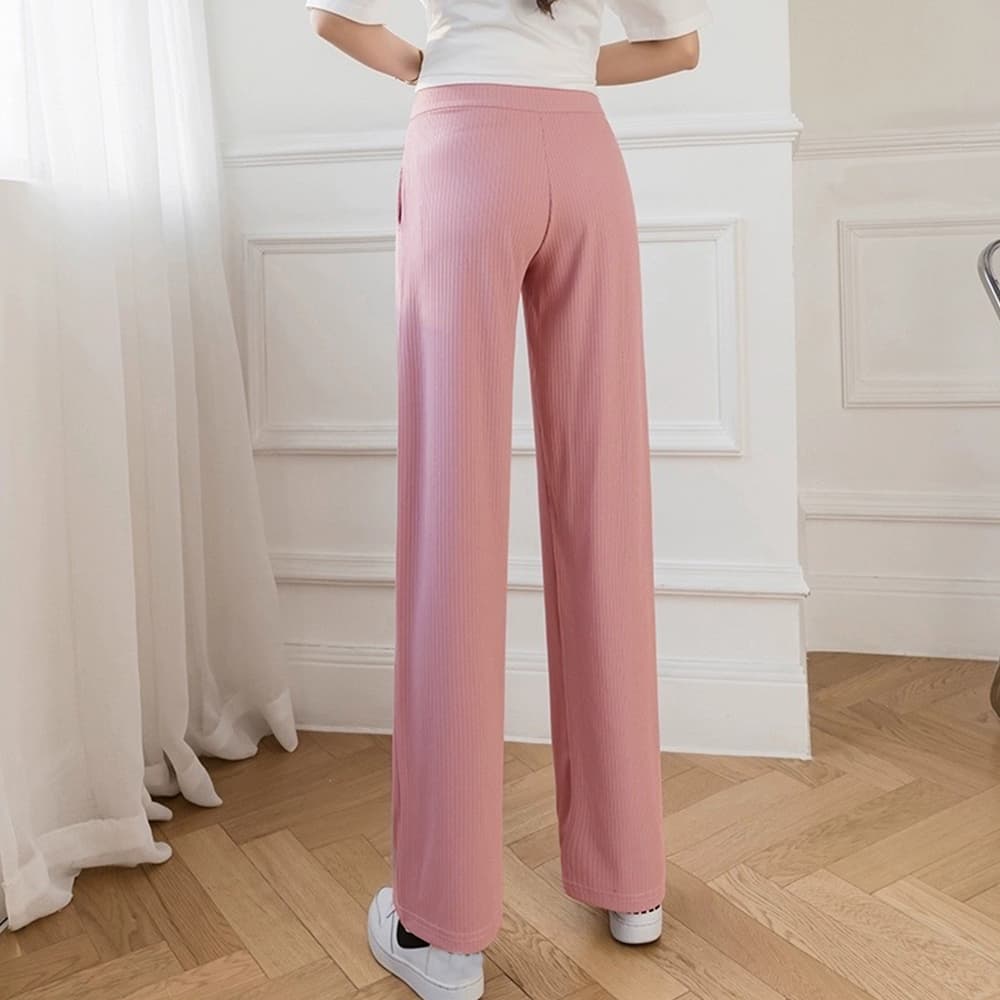 ネイビーコーデ 妊婦用プリーツワイドパンツ美脚シルエット