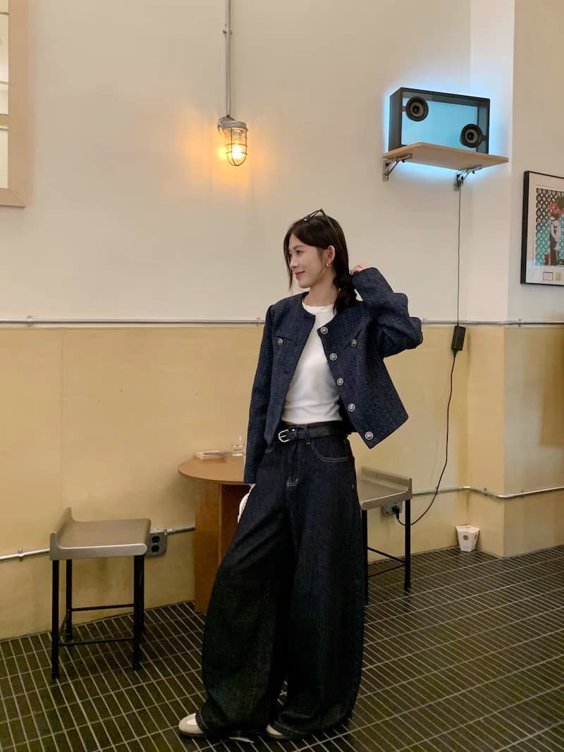 ネイビーコーデ 上品×カジュアルの絶妙バランス！ネイビーツイードジャケット