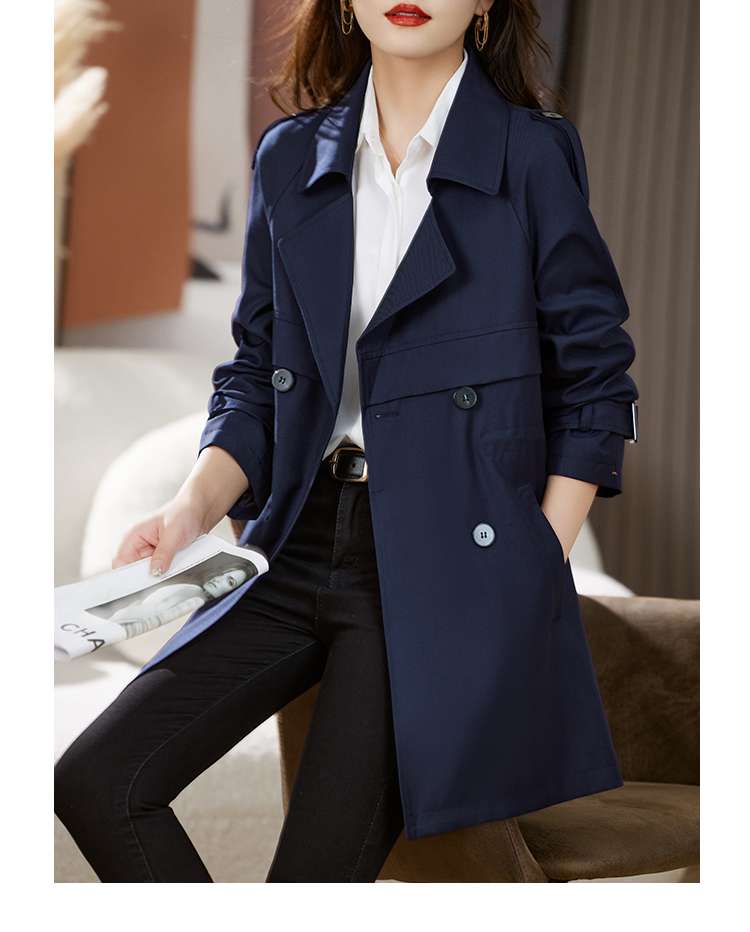 ネイビーコーデ クラシカル トレンチ スタイル ミドル丈コート