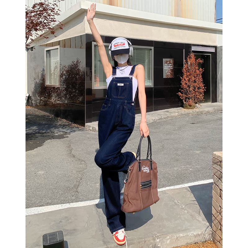 ネイビーコーデ ゆったり美脚ワイドサロペット