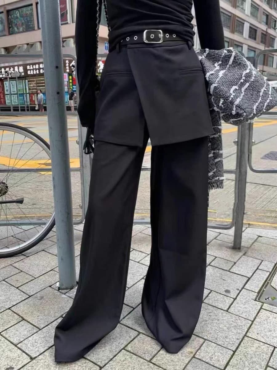 ネイビーコーデ ハイウエストスラックス風ワイドパンツ