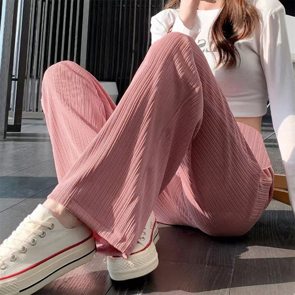 ネイビーコーデ 妊婦用プリーツワイドパンツ美脚シルエット