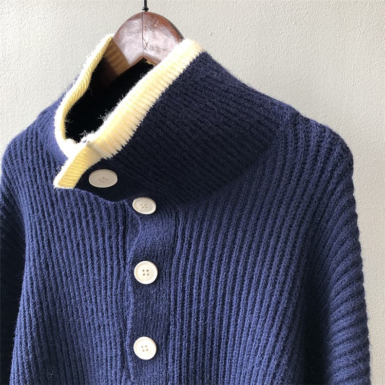 ネイビーコーデ 女性用タートルネックニットセータートップス