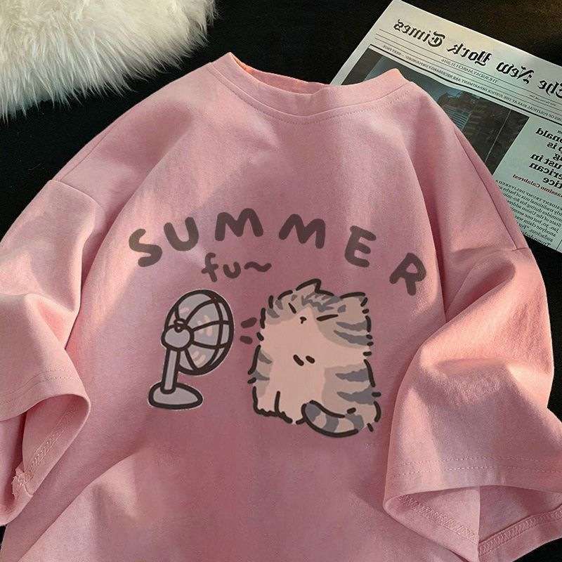 ネイビーコーデ ねこさんと扇風機の涼やかTシャツ