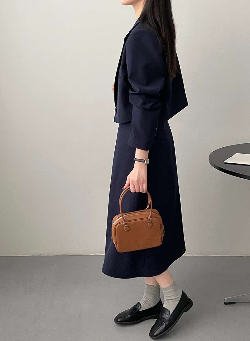 ネイビーコーデ プリーツスカートセットアップ