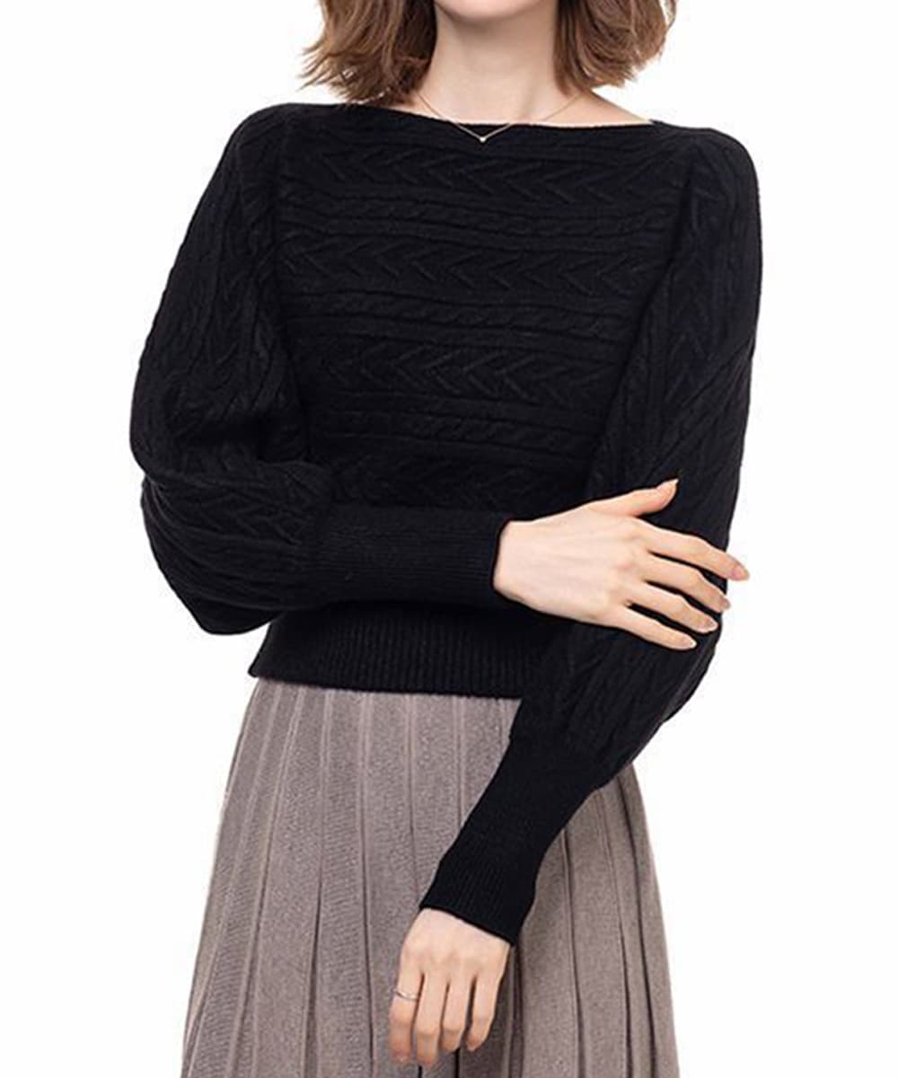 ネイビーコーデ ケーブル編みドルマンスリーブトップス