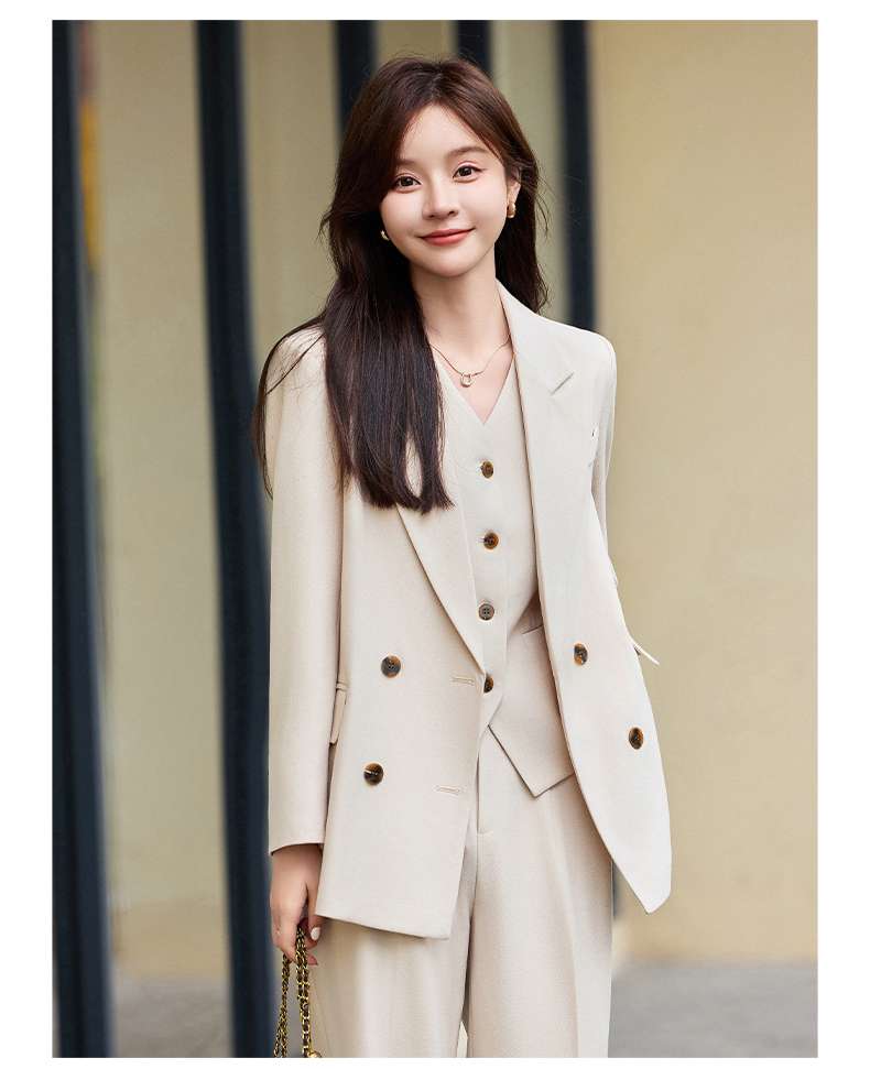 ネイビーコーデ エレガントオフィスセットアップスーツ