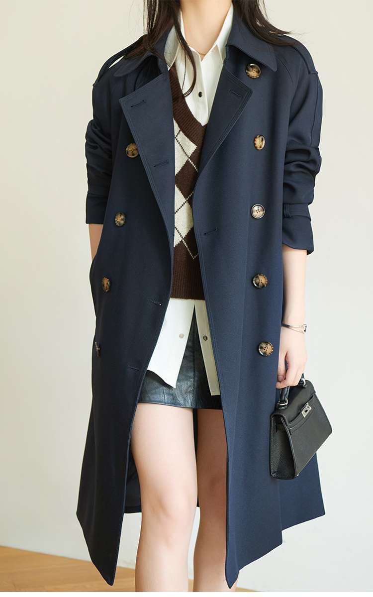 ネイビーコーデ トレンチ風 ベルト付きロングコート