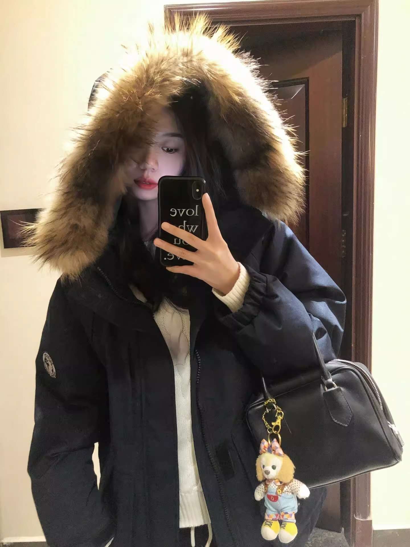 ネイビーコーデ あったか毛皮フード付きダウンコート