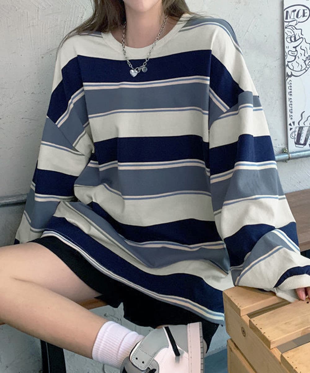ネイビーコーデ 配色ボーダー柄丸首トップス長袖ゆったりトレーナー