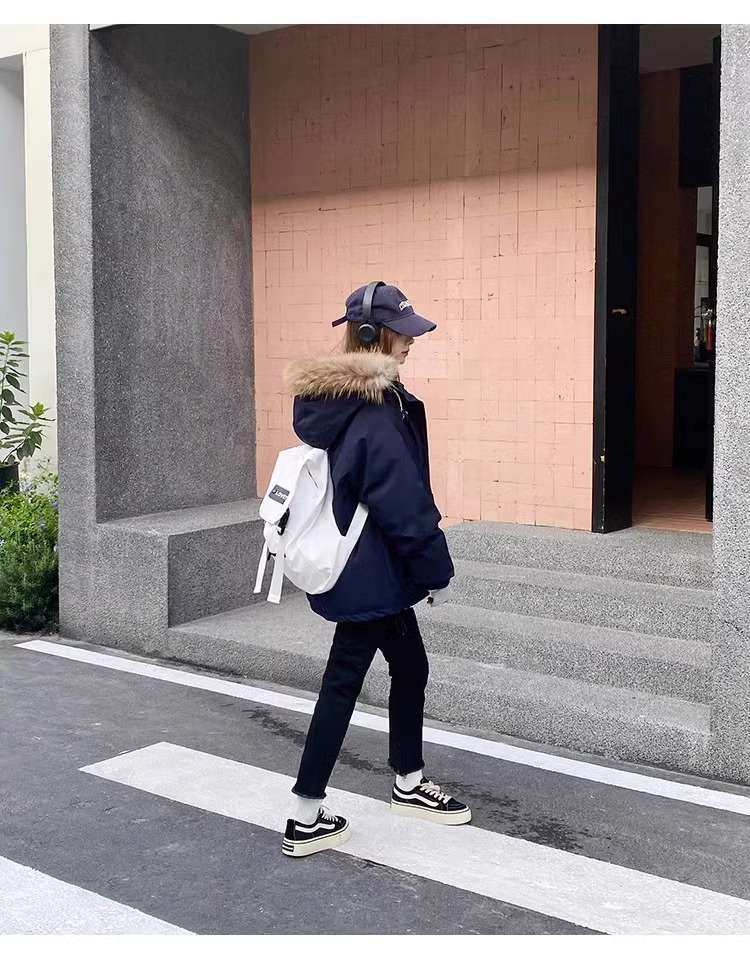 ネイビーコーデ ふわもこファーフード付きダウンジャケット