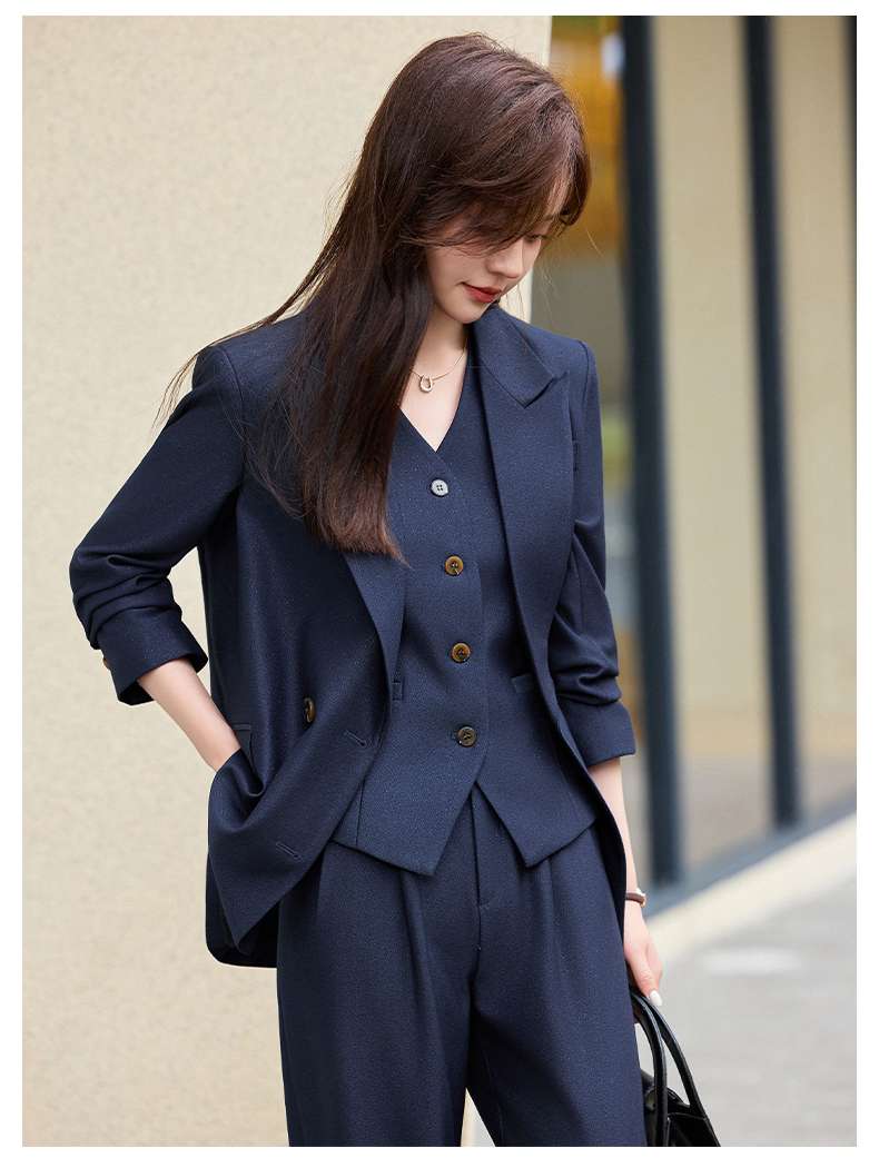 ネイビーコーデ エレガントオフィスセットアップスーツ