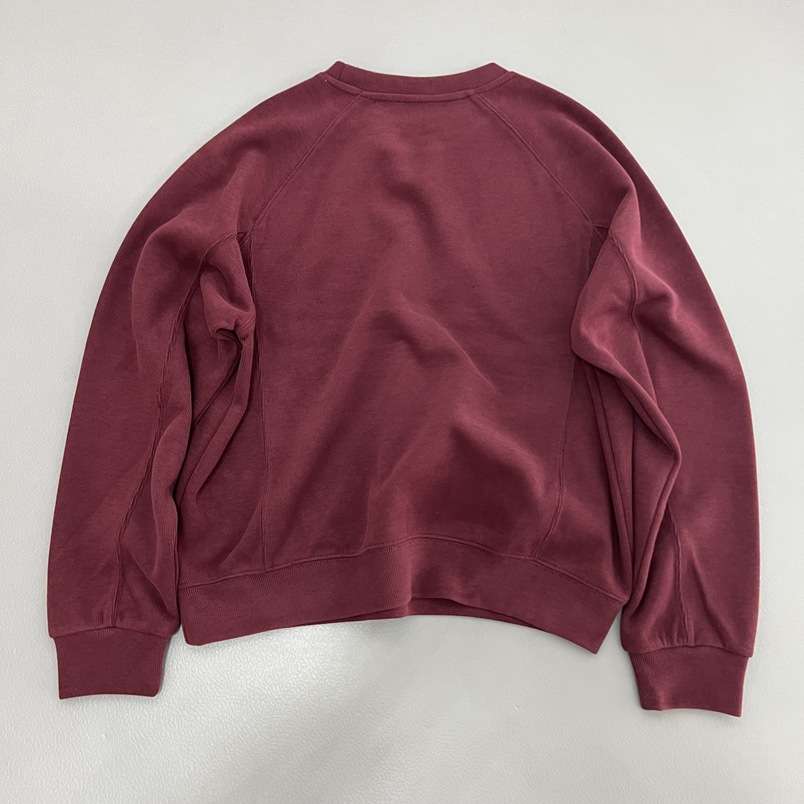 ネイビーコーデ アーバンカジュアル ルーズトレーナー