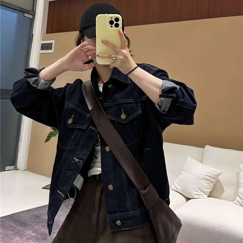 ネイビーコーデ デニム調ゆるふわジャケット