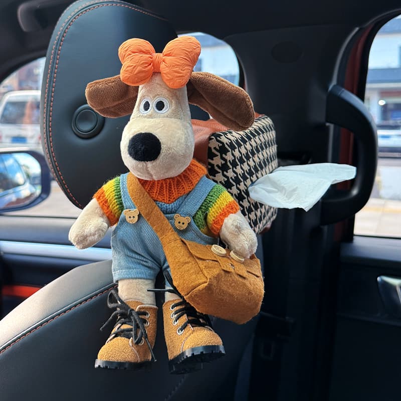 ネイビーコーデに合う おしゃれわんこ 車内ぬいぐるみ