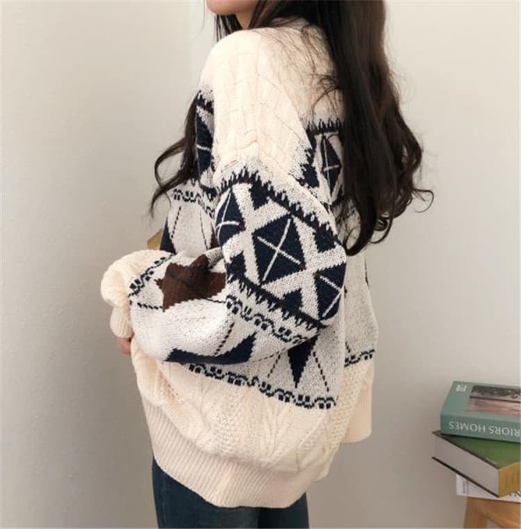 ネイビーコーデ 大人可愛い幾何学模様ニットカーディガン トップス