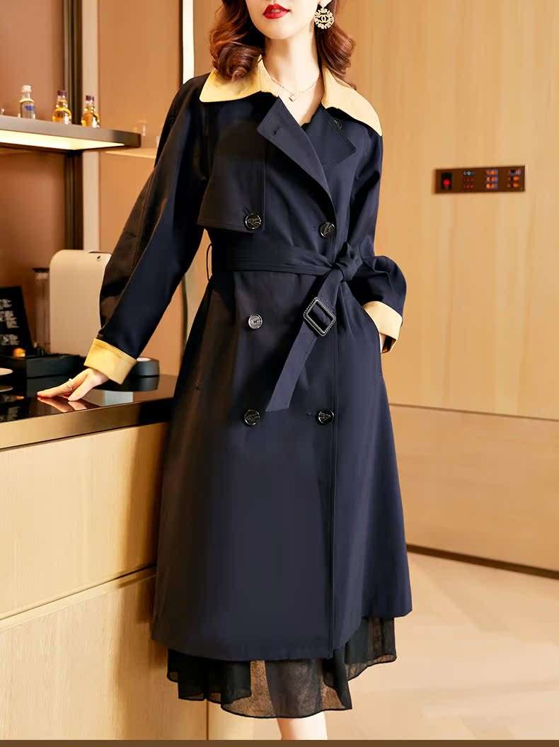 ネイビーコーデ エレガントクラシカルトレンチコート