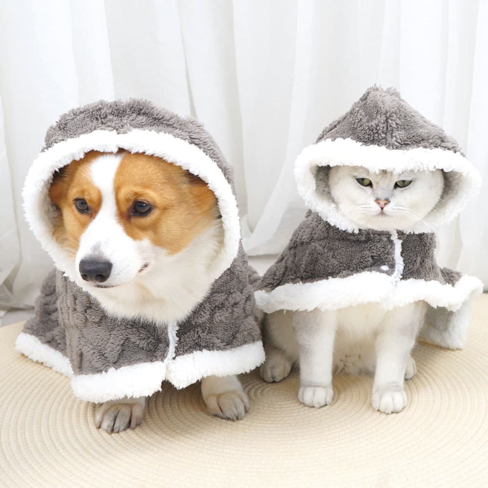 ネイビーコーデ に映える！ふわもこフード付き冬用猫服｜あったか防寒コスプレ