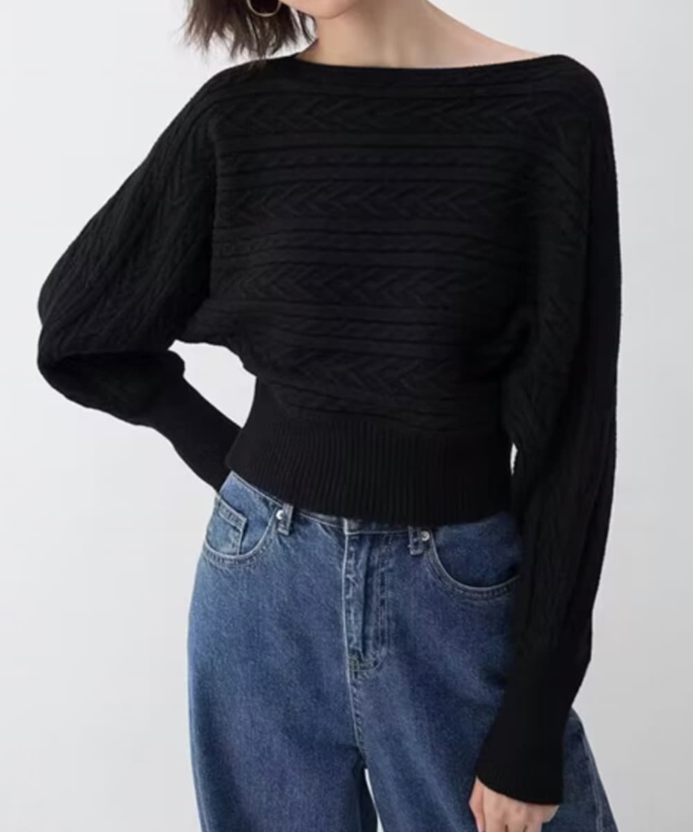 ネイビーコーデ ケーブル編みドルマンスリーブトップス