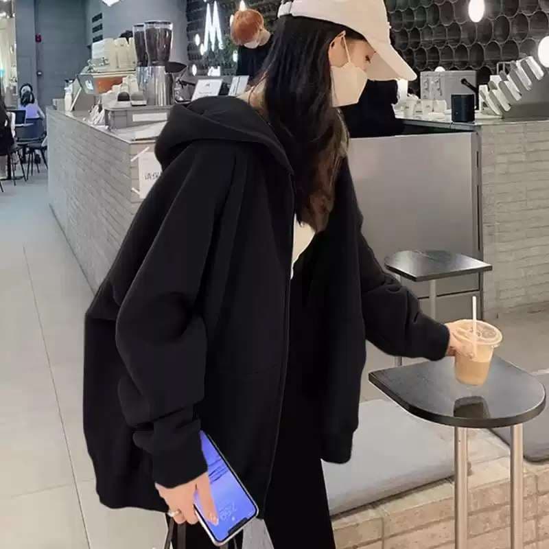 ネイビーコーデ オーバーサイズジップパーカー
