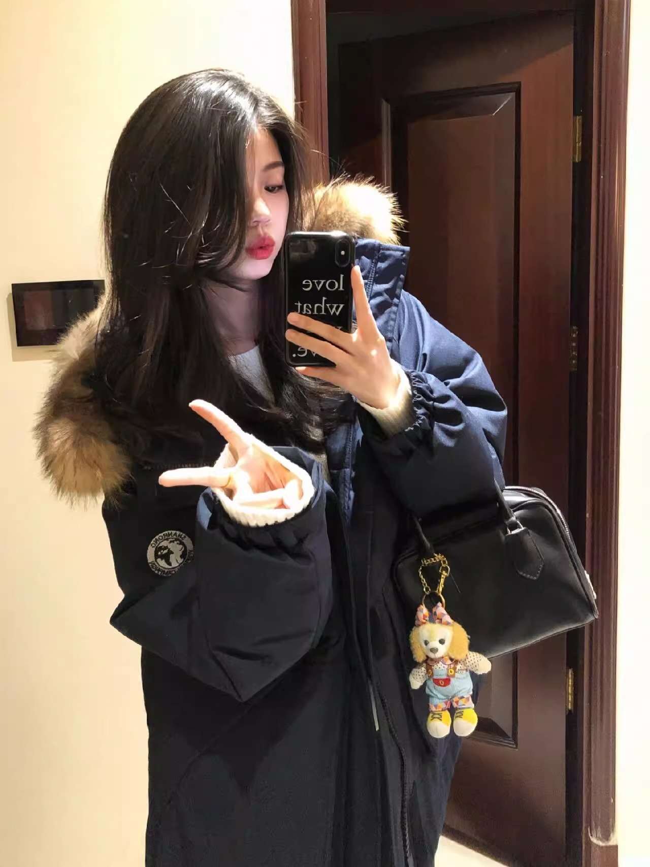 ネイビーコーデ あったか毛皮フード付きダウンコート