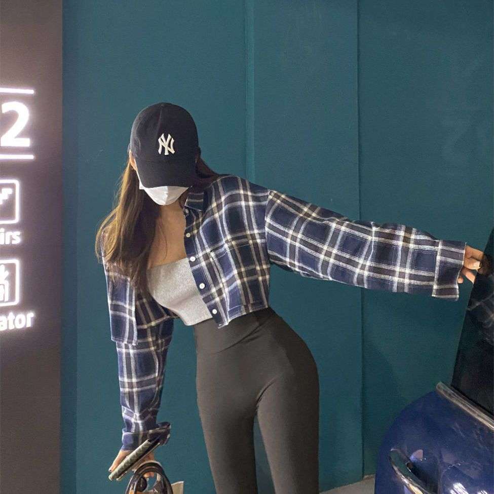 ネイビーコーデ くつろぎチェック柄シャツブラウス