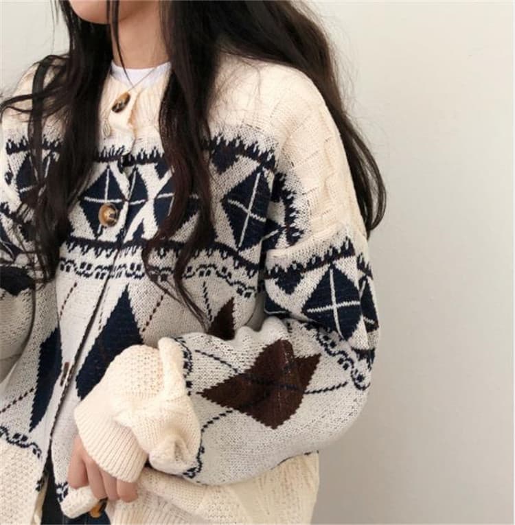 ネイビーコーデ 大人可愛い幾何学模様ニットカーディガン トップス