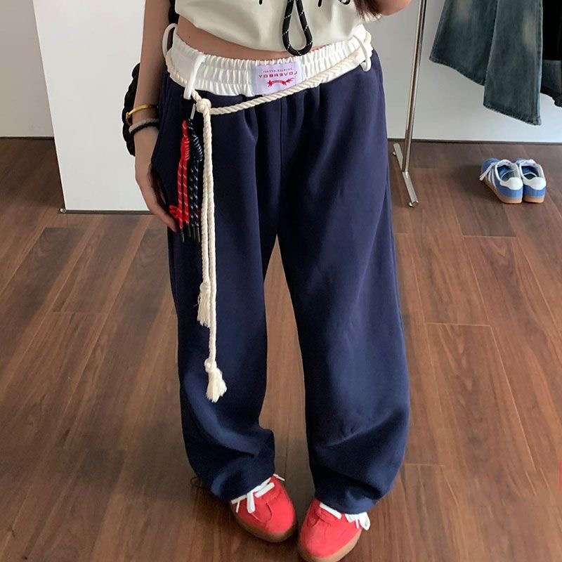 ネイビーコーデ ドローコード ゆったりロング丈パンツ