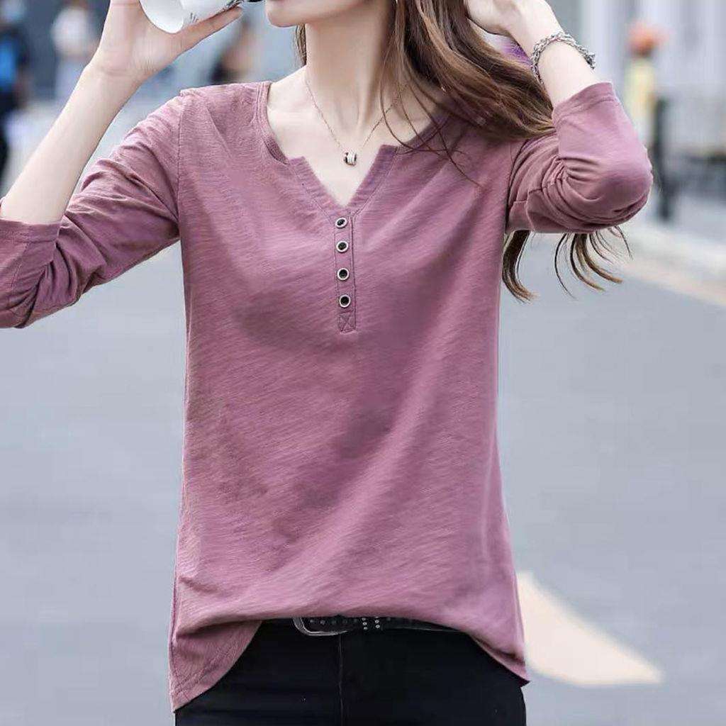 ネイビーコーデ シンプル五つボタン長袖カットソー