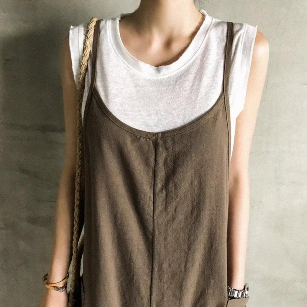 ネイビーコーデ シンプル大人ゆったりサロペット