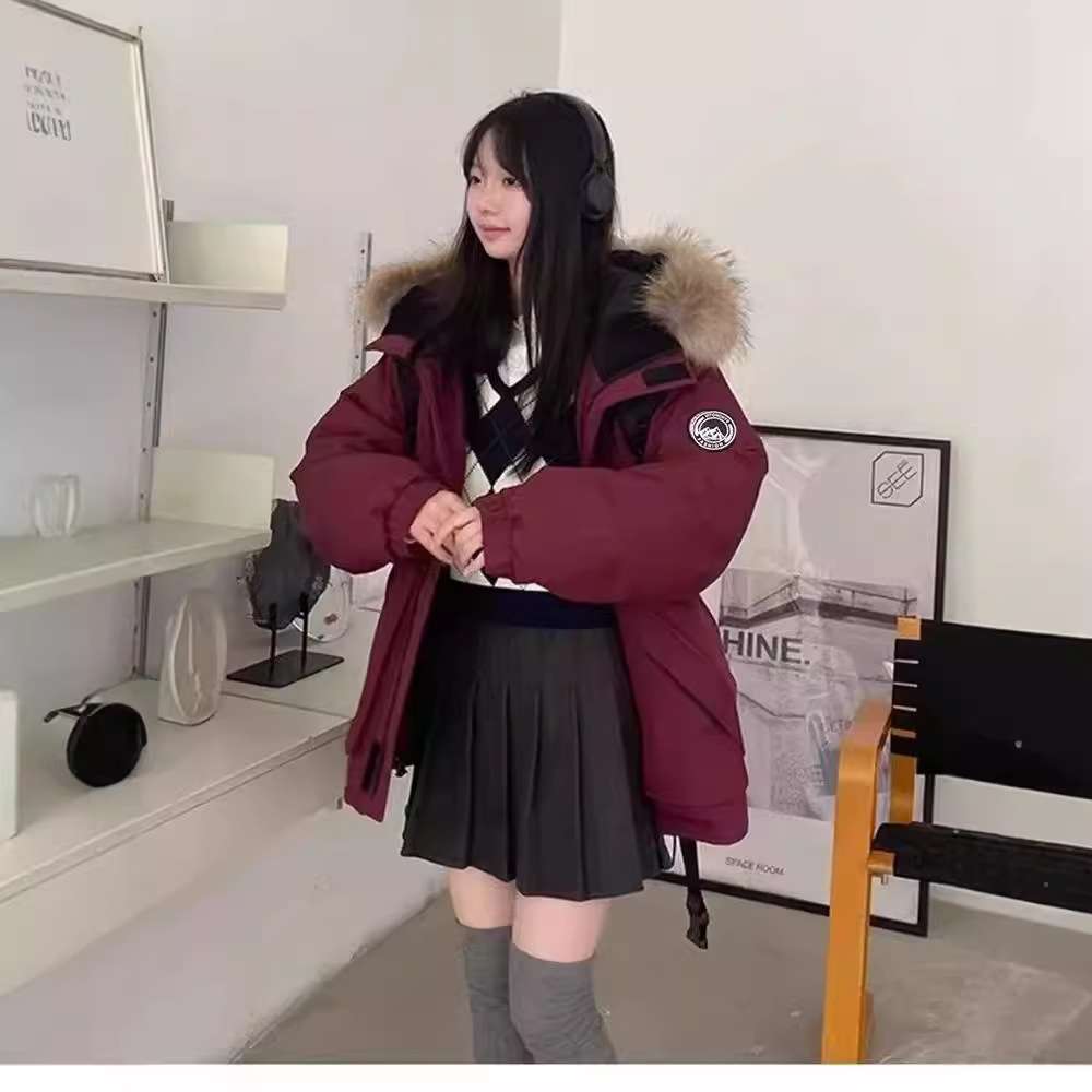 ネイビーコーデ ふわもこフード付きダウンジャケット