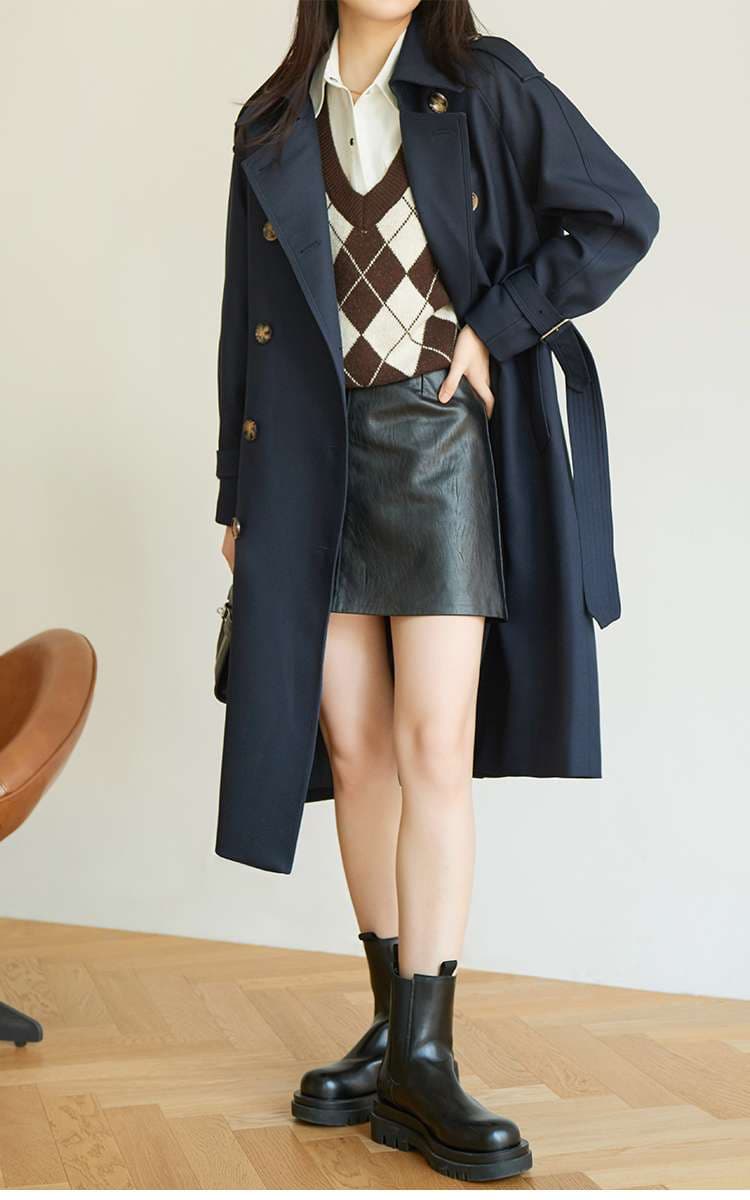 ネイビーコーデ トレンチ風 ベルト付きロングコート