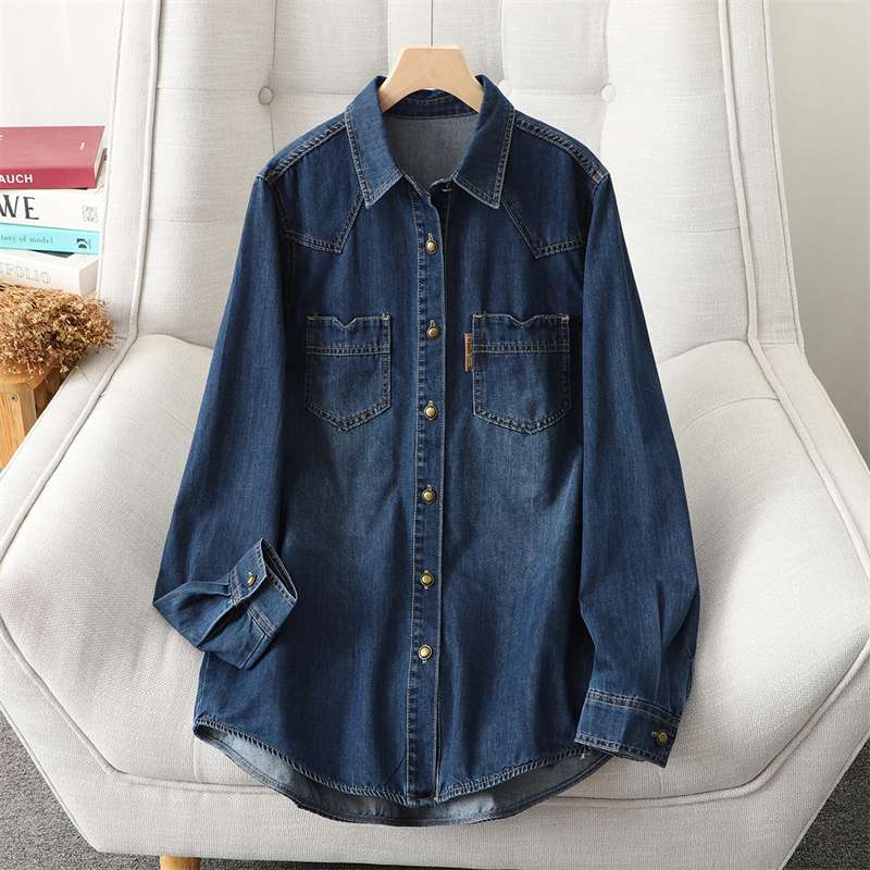 ネイビーコーデ デニムシャツブラウス