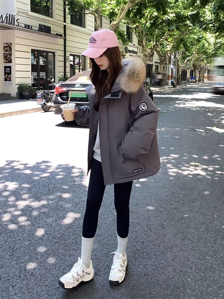 ネイビーコーデ あったか毛皮フード付きダウンコート