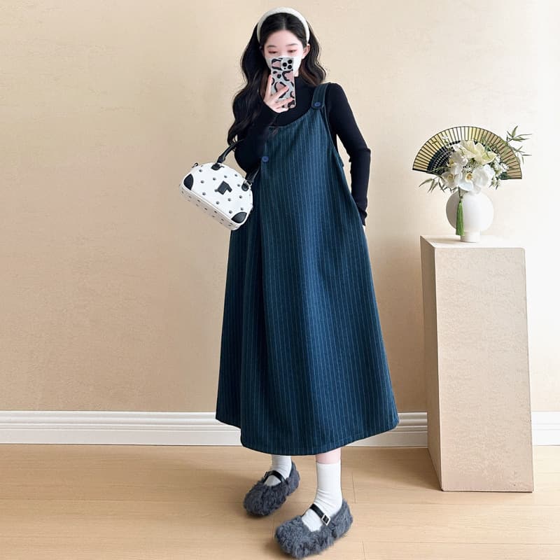 ネイビーコーデ ゆったりピンストライプサロペットワンピース