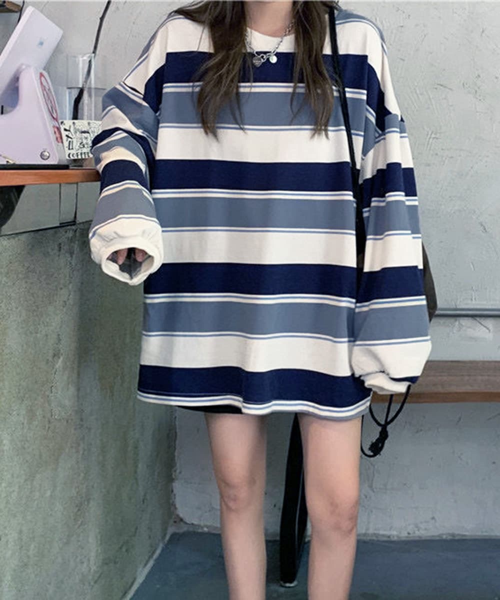 ネイビーコーデ 配色ボーダー柄丸首トップス長袖ゆったりトレーナー