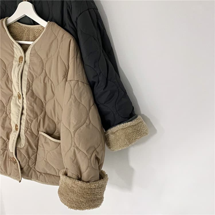 ネイビーコーデ 両面着用キルティングアウター ひし形柄ゆったりボアコート