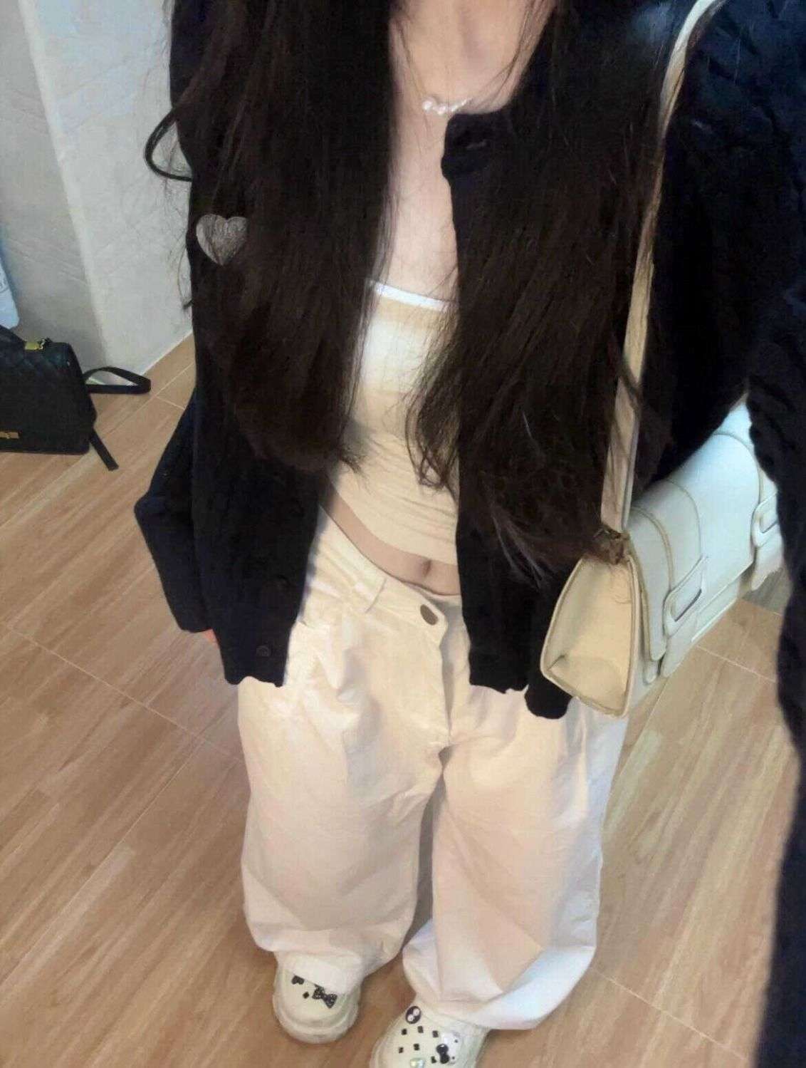 ネイビーコーデ シンプルカーディガン ベーシック