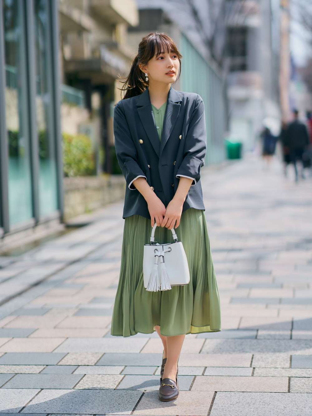 ネイビーコーデ クラシカルダブルジャケット