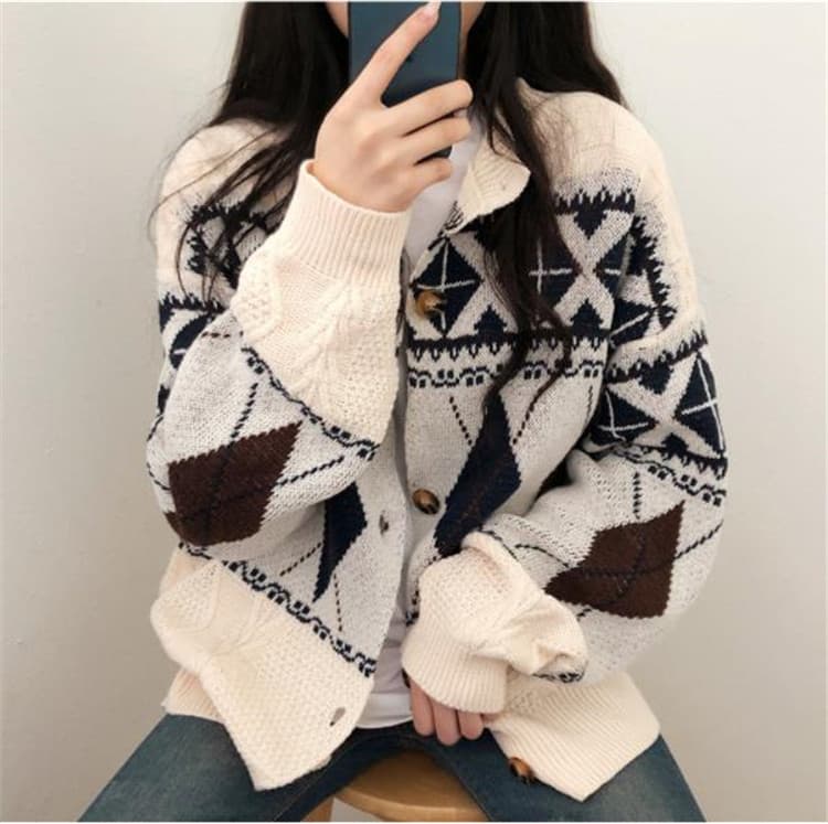 ネイビーコーデ 大人可愛い幾何学模様ニットカーディガン トップス