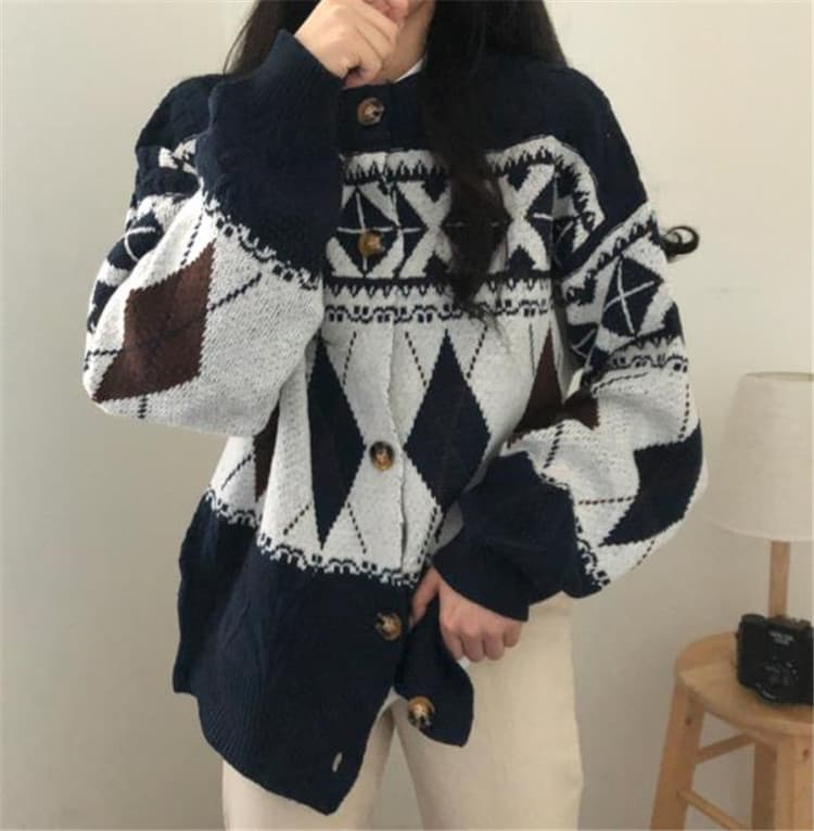 ネイビーコーデ 大人可愛い幾何学模様ニットカーディガン トップス