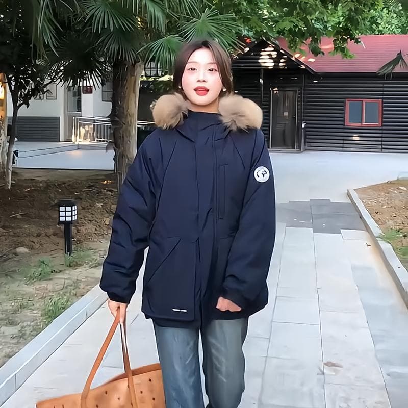ネイビーコーデ もこもこファー付き 防寒ダウンコート